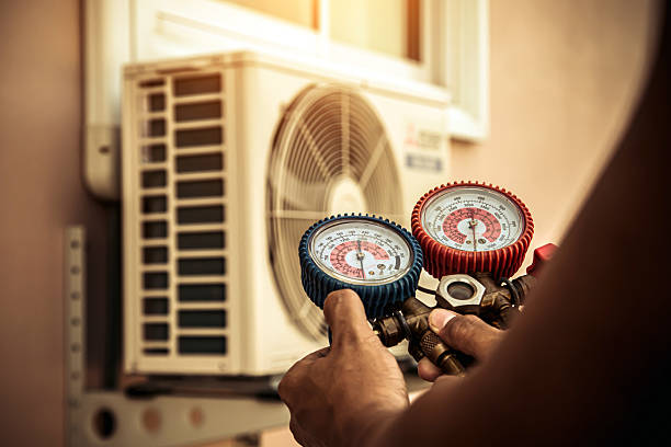 Professional Ductwork Repair technician working in Warrington, FL